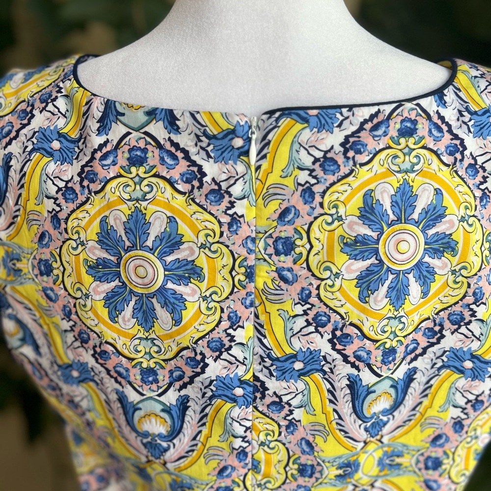 BETSEY JOHNSON Retro Sleeveless Sheath Dress | 14 - Picture 5 of 7